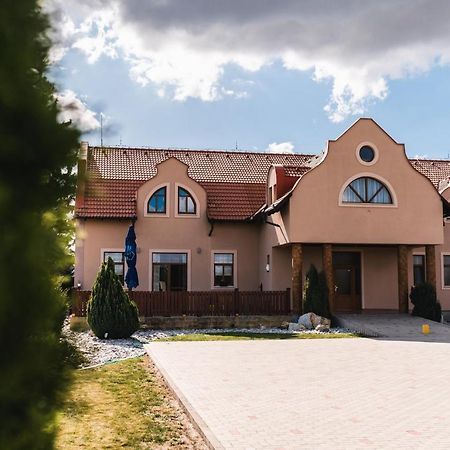 Motel ARD Sarovce Exterior foto