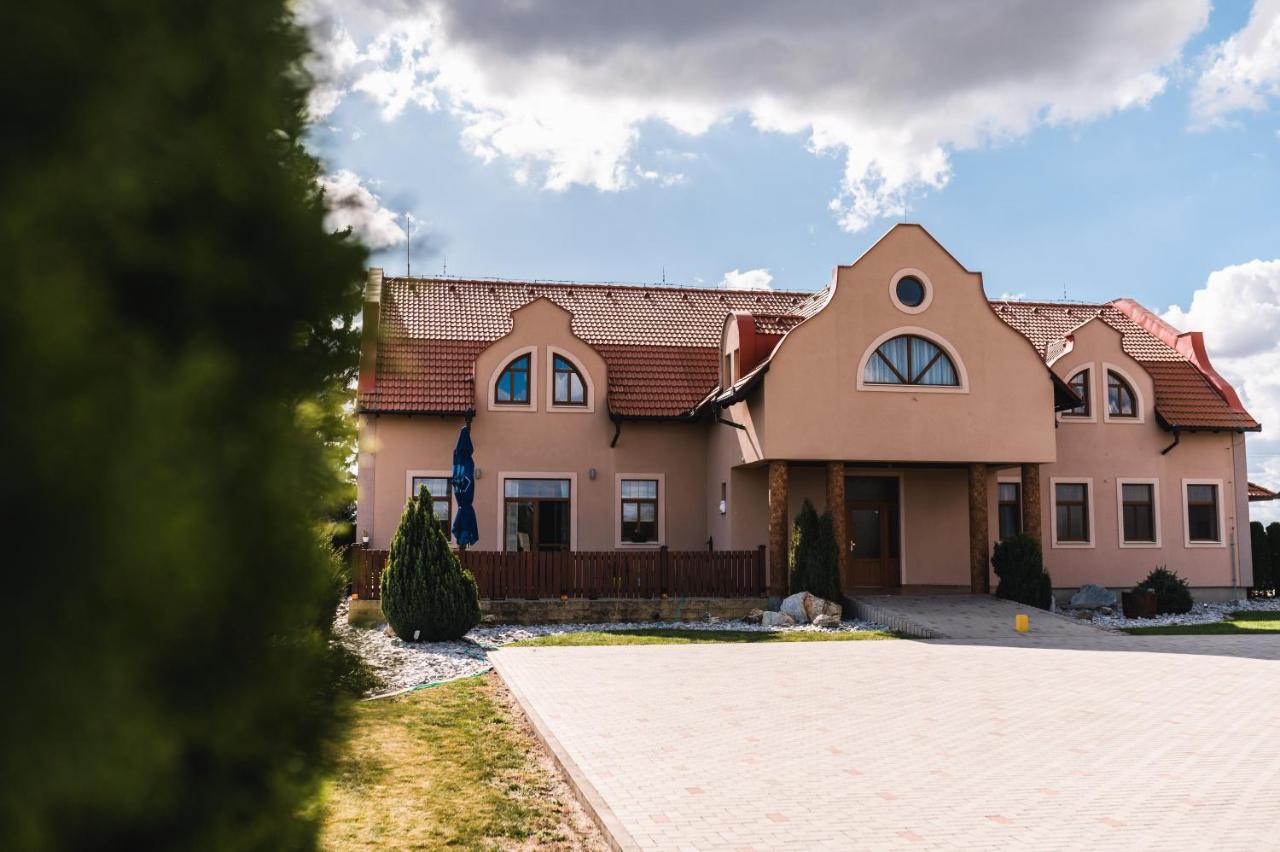 Motel ARD Sarovce Exterior foto