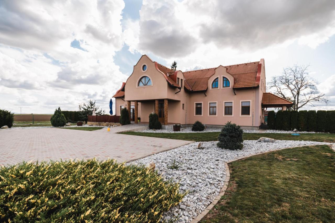 Motel ARD Sarovce Exterior foto